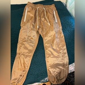 Brand new men’s size medium